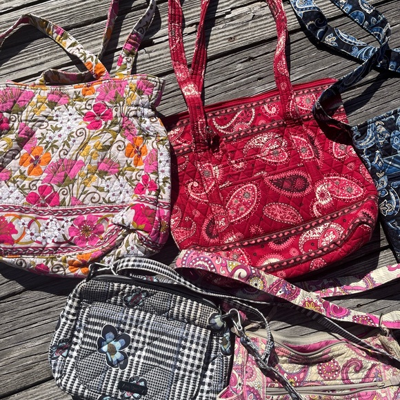 TEN VERA BRADLEY BAGS, one duffle/wallets Floral Quilted Women\'s Bag Collection